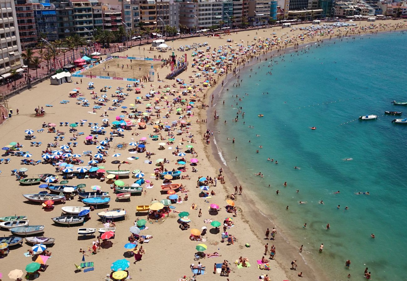 Ferienhaus in Las Palmas de Gran Canaria - Huge Balcony over Las Canteras By CanariasGetaway 