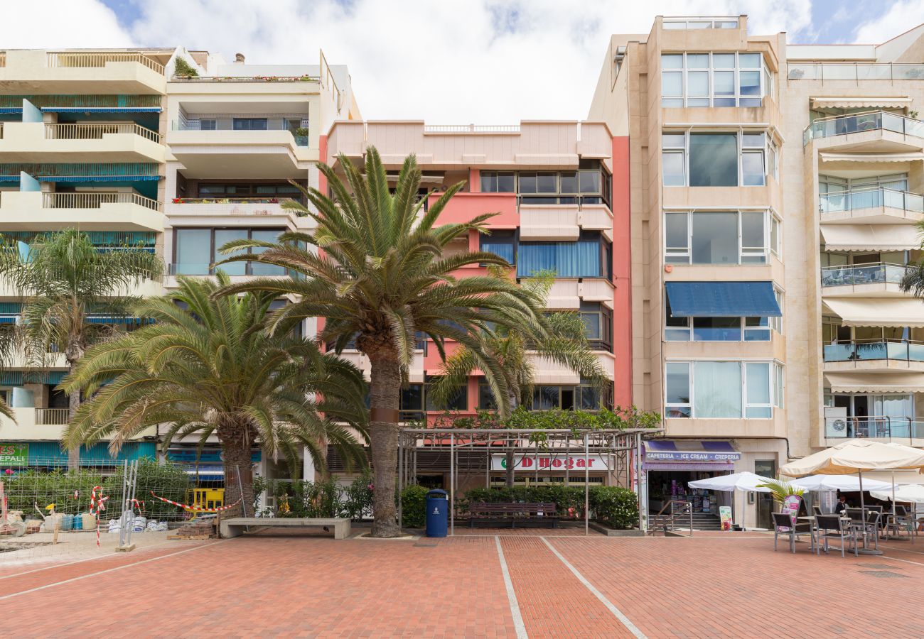 Ferienhaus in Las Palmas de Gran Canaria - Huge Balcony over Las Canteras By CanariasGetaway 