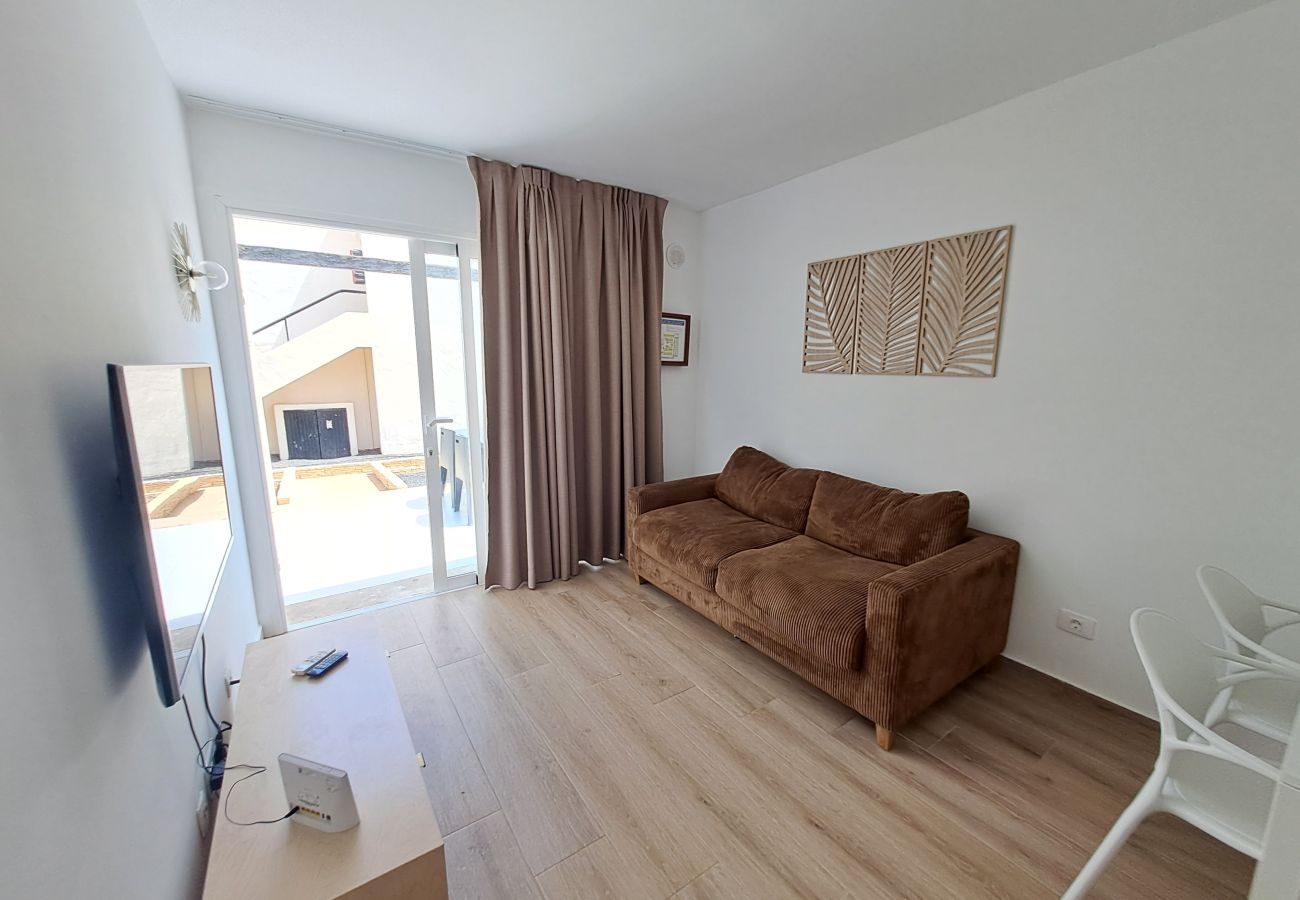 Ferienwohnung in Corralejo - Apartment with terrace, swimming pool in Corralejo - Home For Guest
