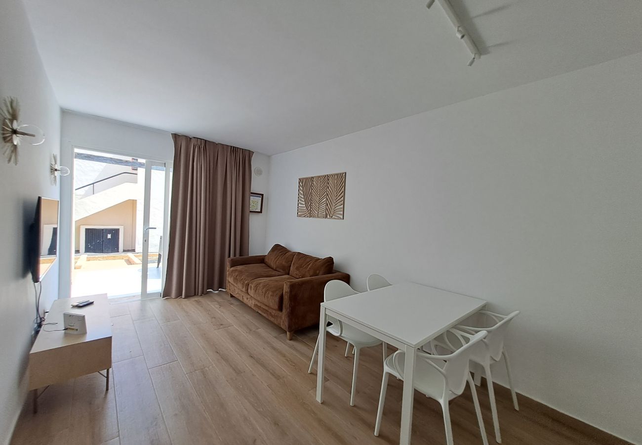 Ferienwohnung in Corralejo - Apartment with terrace, swimming pool in Corralejo - Home For Guest
