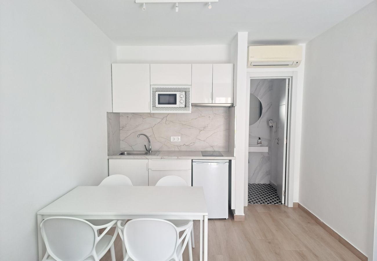 Ferienwohnung in Corralejo - Apartment with terrace, swimming pool in Corralejo - Home For Guest