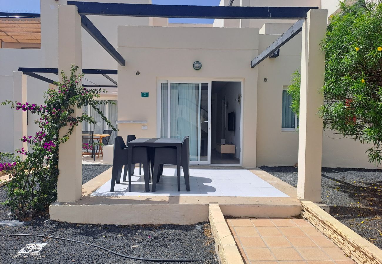 Ferienwohnung in Corralejo - Apartment with terrace, swimming pool in Corralejo - Home For Guest