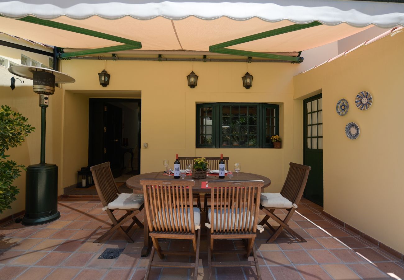 Ferienhaus in Santa Brígida - House with cozy garden BBQ and free parking 