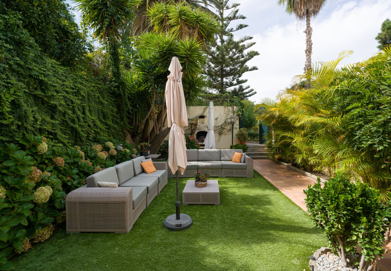 Ferienhaus in Santa Brígida - House with cozy garden BBQ 