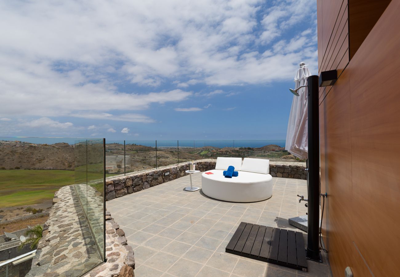 Villa in San Bartolomé de Tirajana - Calm Ocean Views by CanariasGetaway