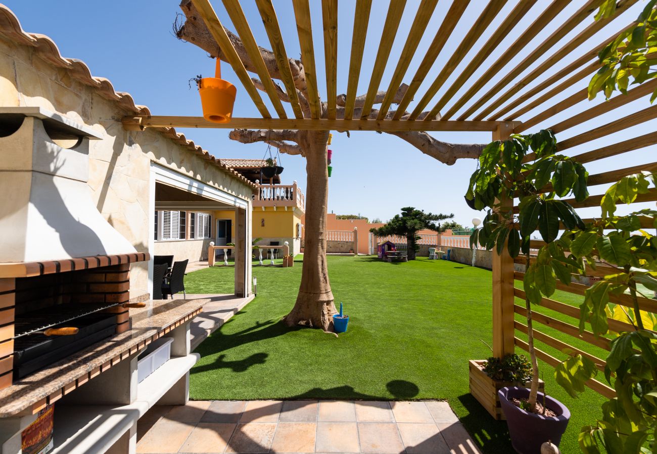 Chalet in San Bartolomé de Tirajana - Casa Adara, private heated pool