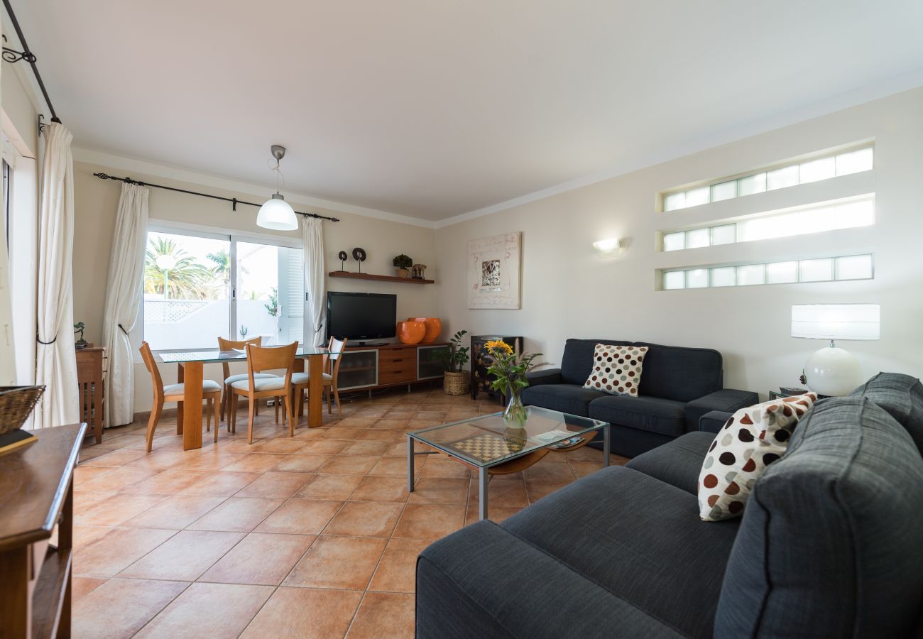 Ferienhaus in San Bartolomé de Tirajana - Ferienhaus mit high speed wifi, internationalen Kanälen 