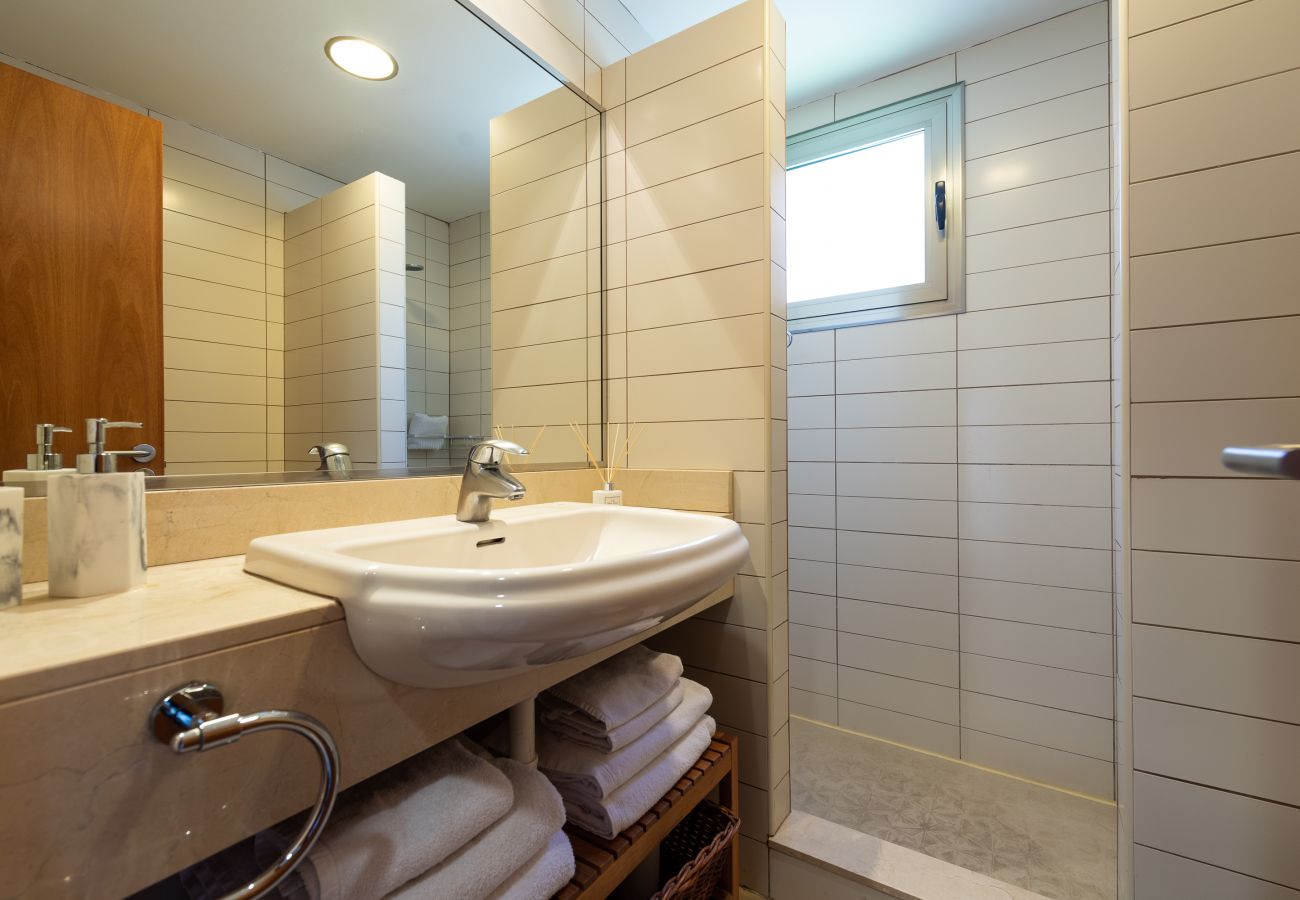 Chalet in San Bartolomé de Tirajana - Spectacular Villa with large pool, ideal for families in a quiet environment