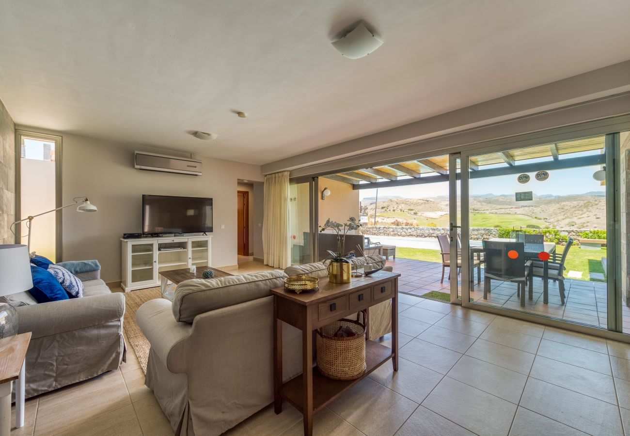 Chalet in San Bartolomé de Tirajana - Spectacular Villa with large pool, ideal for families in a quiet environment