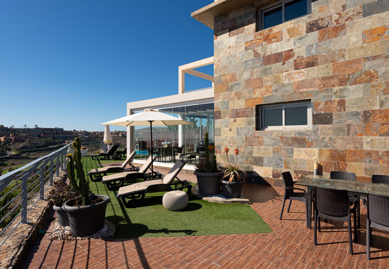 Villa in San Bartolomé de Tirajana - Spectacular villa with private pool, sea views, barbecue and relaxing environment