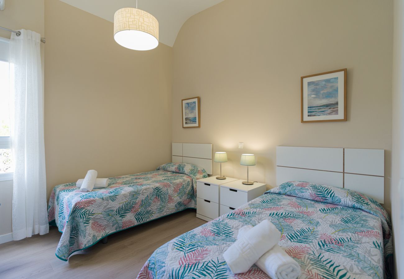 Ferienwohnung in San Bartolomé de Tirajana - HomeForGuest Modernes Apartment in San Agustin 2 Minuten vom Strand entfernt
