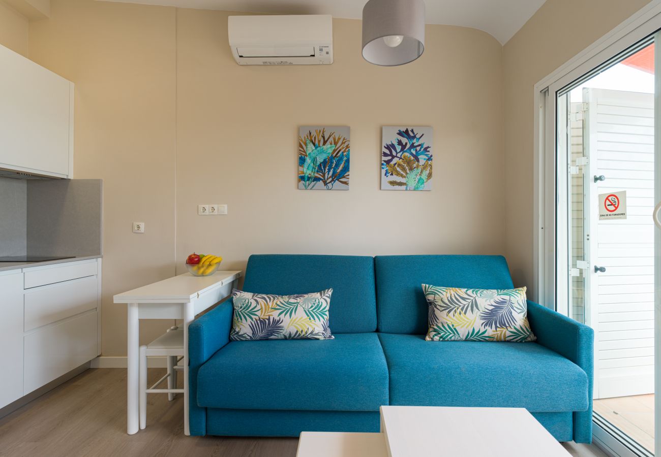 Ferienwohnung in San Bartolomé de Tirajana - HomeForGuest Modernes Apartment in San Agustin 2 Minuten vom Strand entfernt