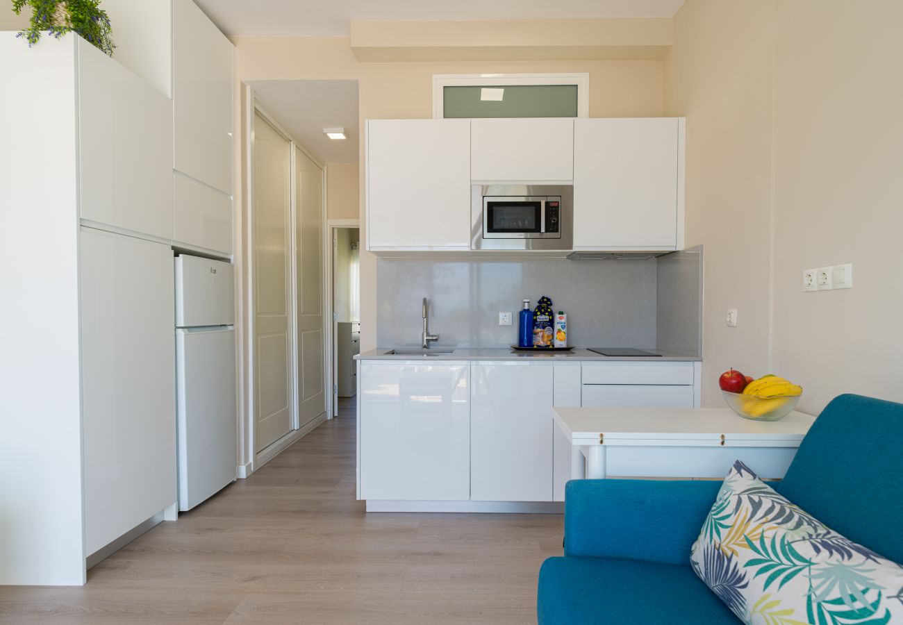 Ferienwohnung in San Bartolomé de Tirajana - HomeForGuest Modernes Apartment in San Agustin 2 Minuten vom Strand entfernt