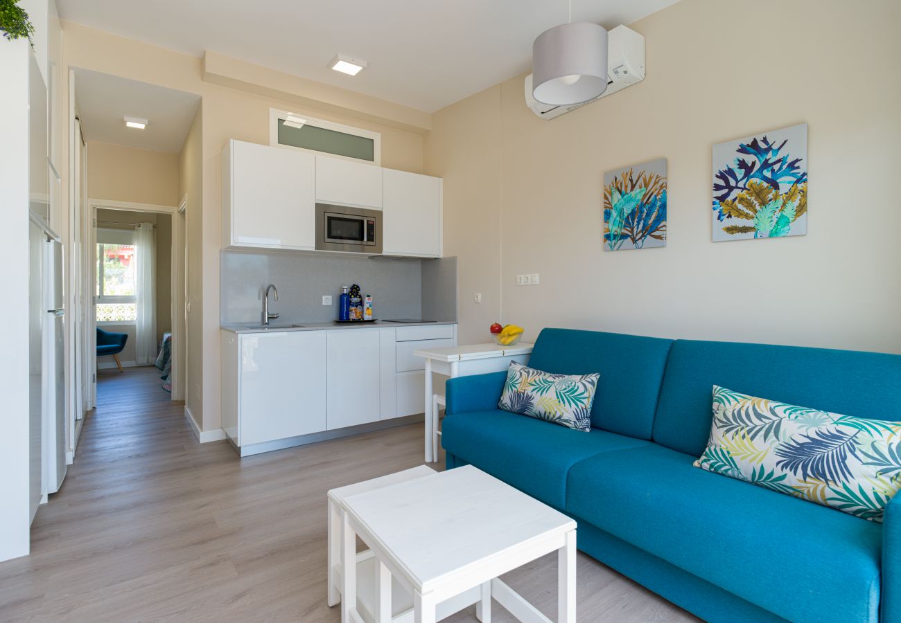 Ferienwohnung in San Bartolomé de Tirajana - HomeForGuest Modernes Apartment in San Agustin 2 Minuten vom Strand entfernt