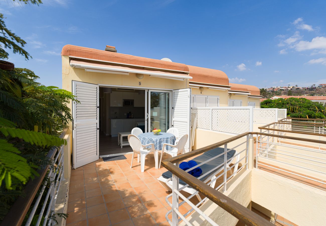Ferienwohnung in San Bartolomé de Tirajana - HomeForGuest Modernes Apartment in San Agustin 2 Minuten vom Strand entfernt
