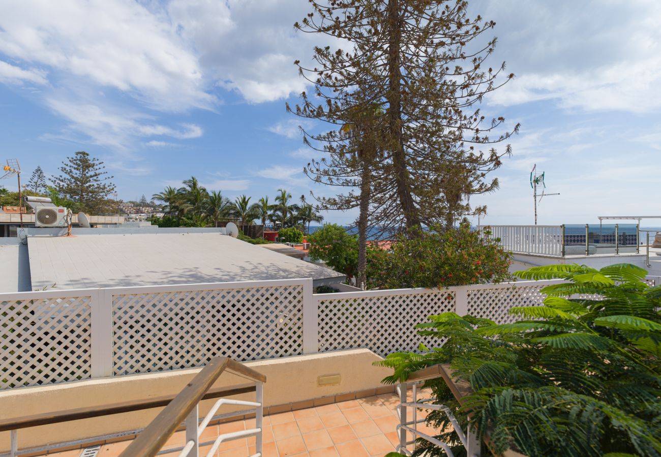 Ferienwohnung in San Bartolomé de Tirajana - HomeForGuest Modernes Apartment in San Agustin 2 Minuten vom Strand entfernt