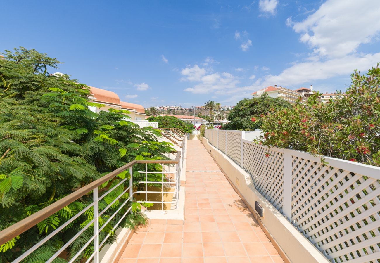 Ferienwohnung in San Bartolomé de Tirajana - HomeForGuest Modernes Apartment in San Agustin 2 Minuten vom Strand entfernt