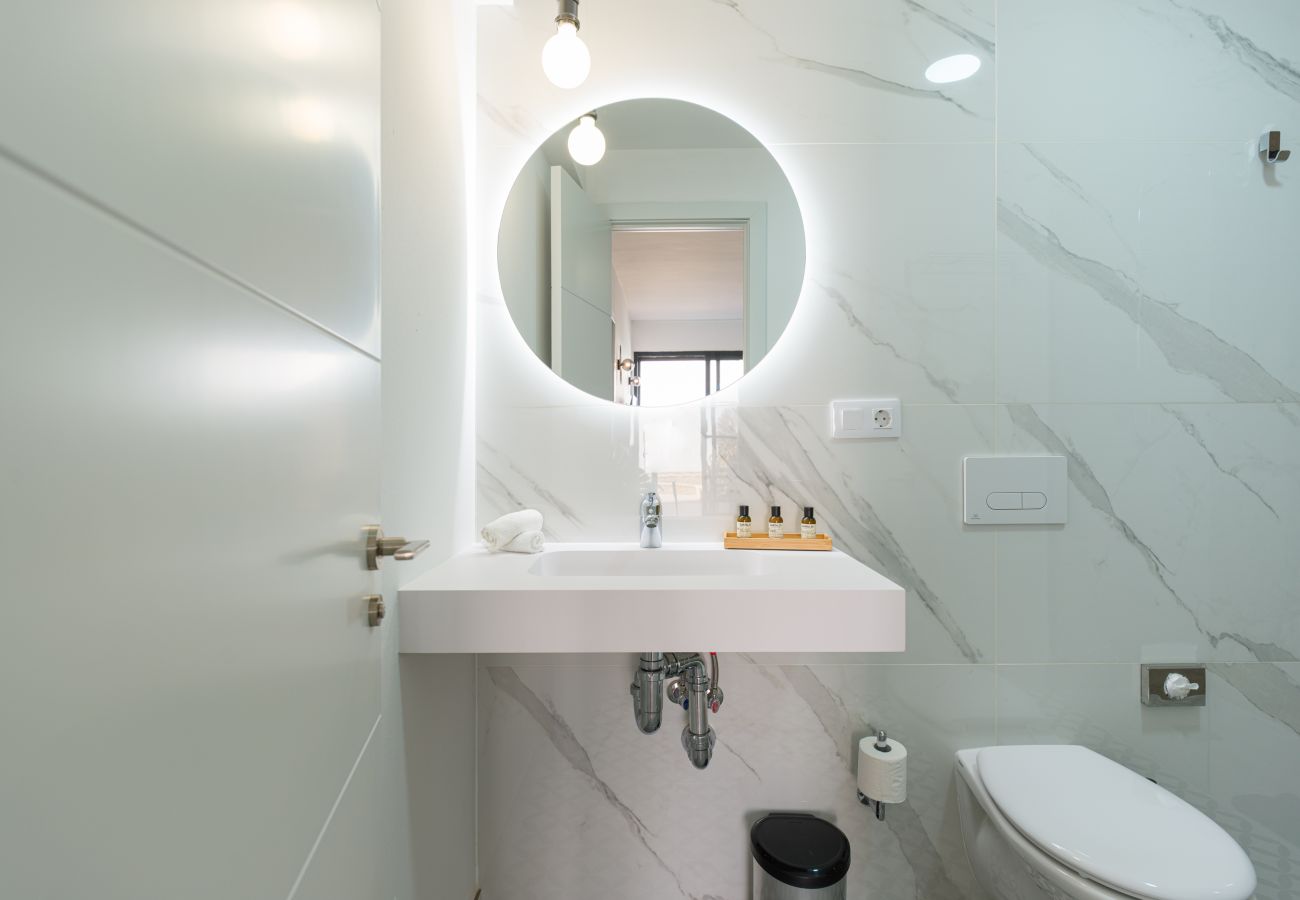 Ferienwohnung in Corralejo - Modern apartment. Swimming pool and terrace. Right on the beach in Corralejo - Home For Guest
