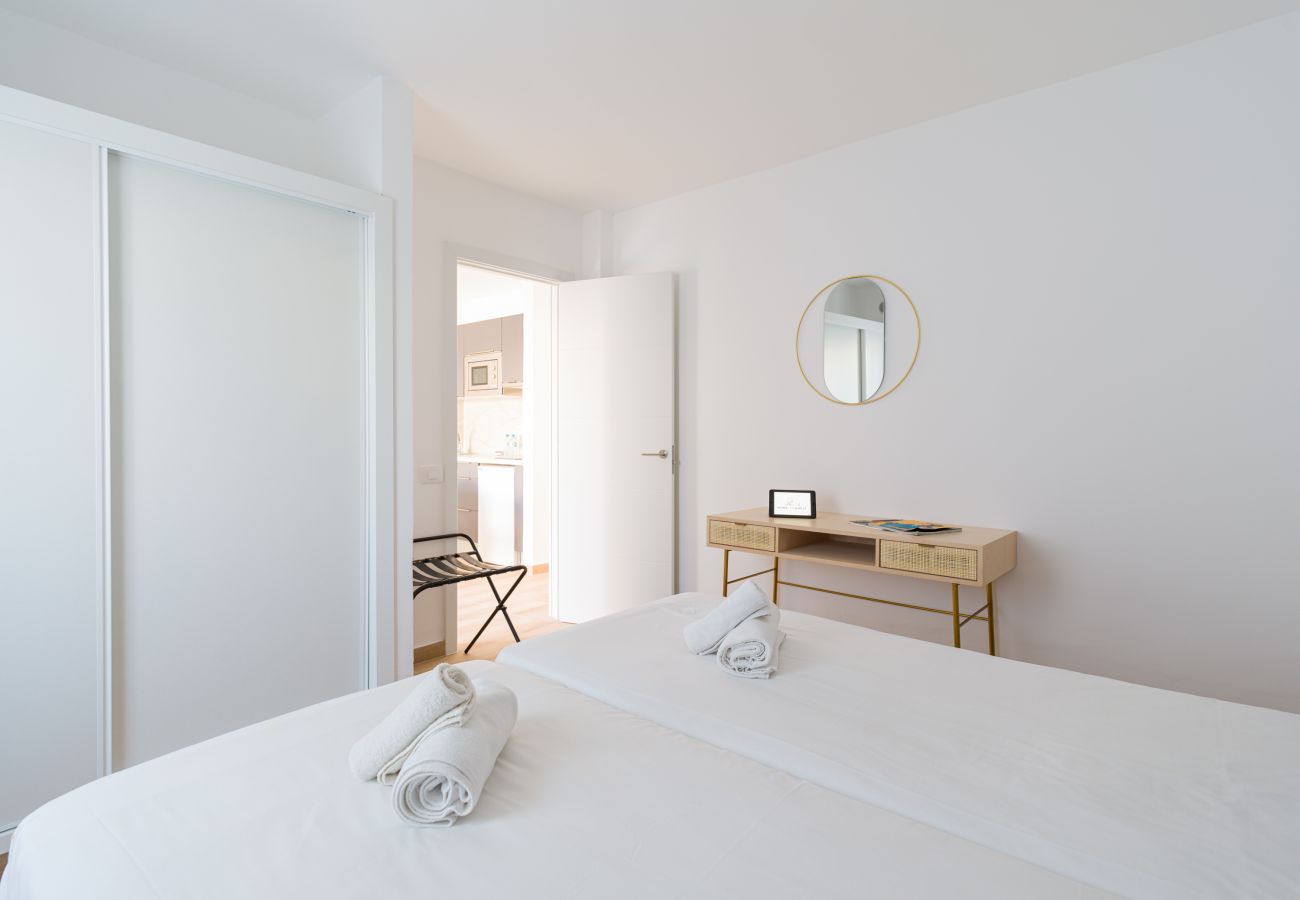 Ferienwohnung in Corralejo - Modern apartment. Swimming pool and beachfront. Corralejo