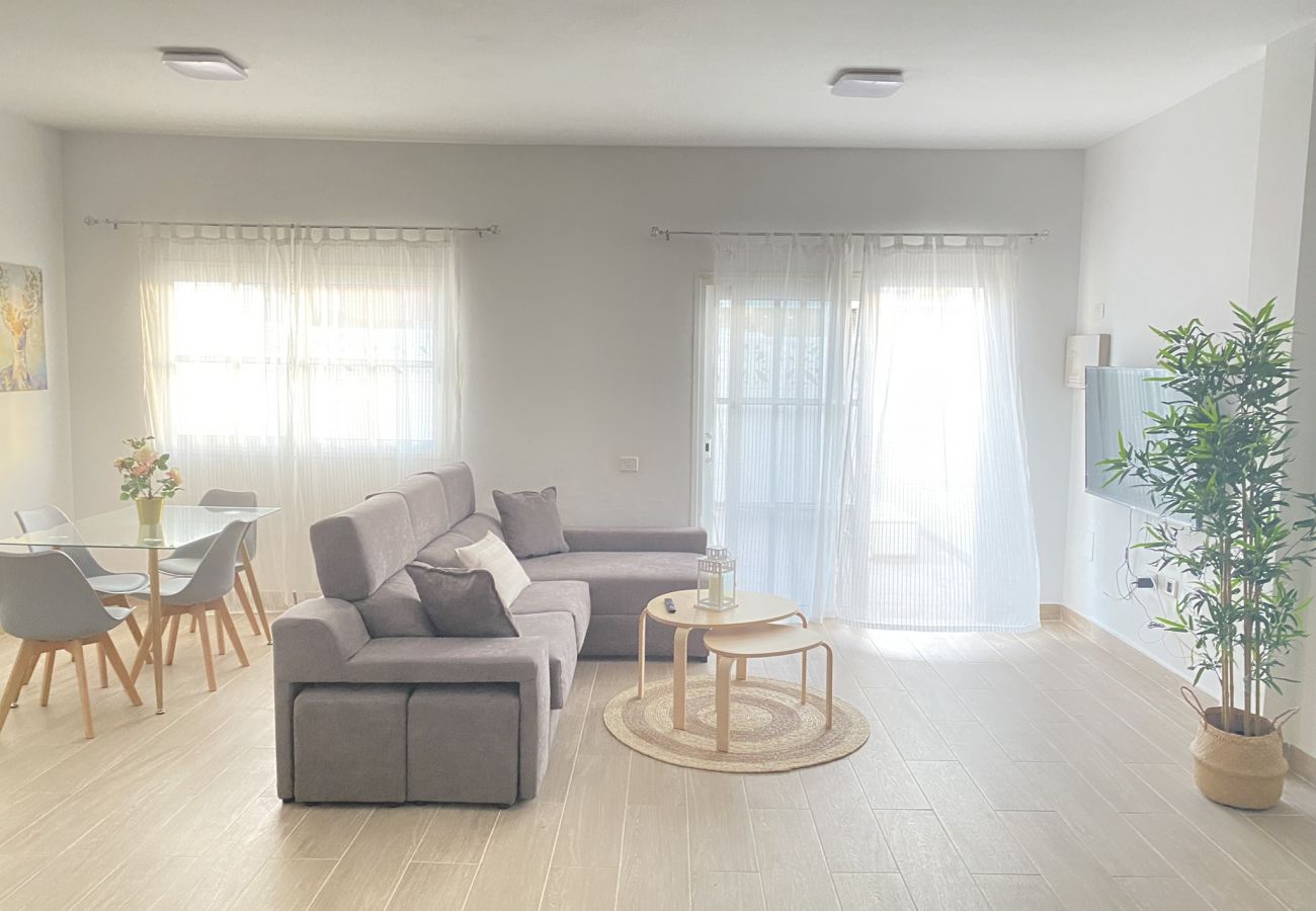 Ferienwohnung in Antigua - Fuerteventura - HomeForGuest 2 BR Apartment mit Pool und Terrasse