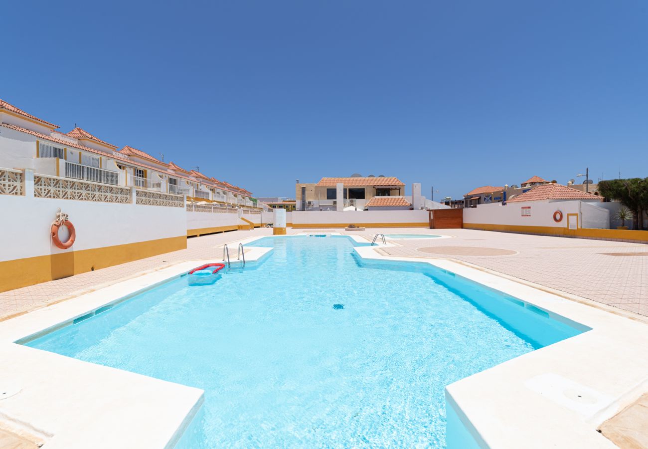Ferienwohnung in Antigua - Fuerteventura - HomeForGuest 2 BR Apartment mit Pool und Terrasse
