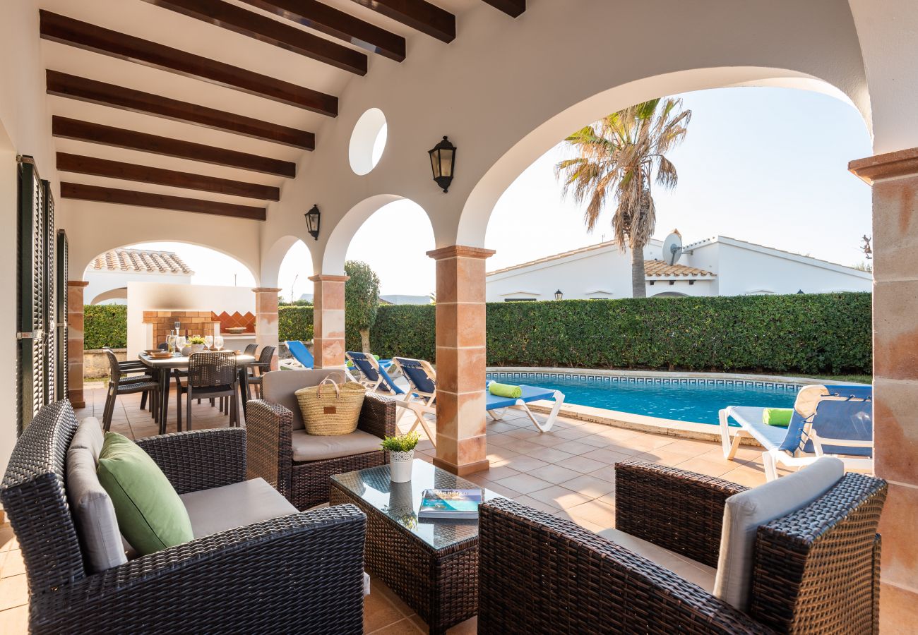 Villa in Cap d´Artruix - Fucsia Villa Menorca