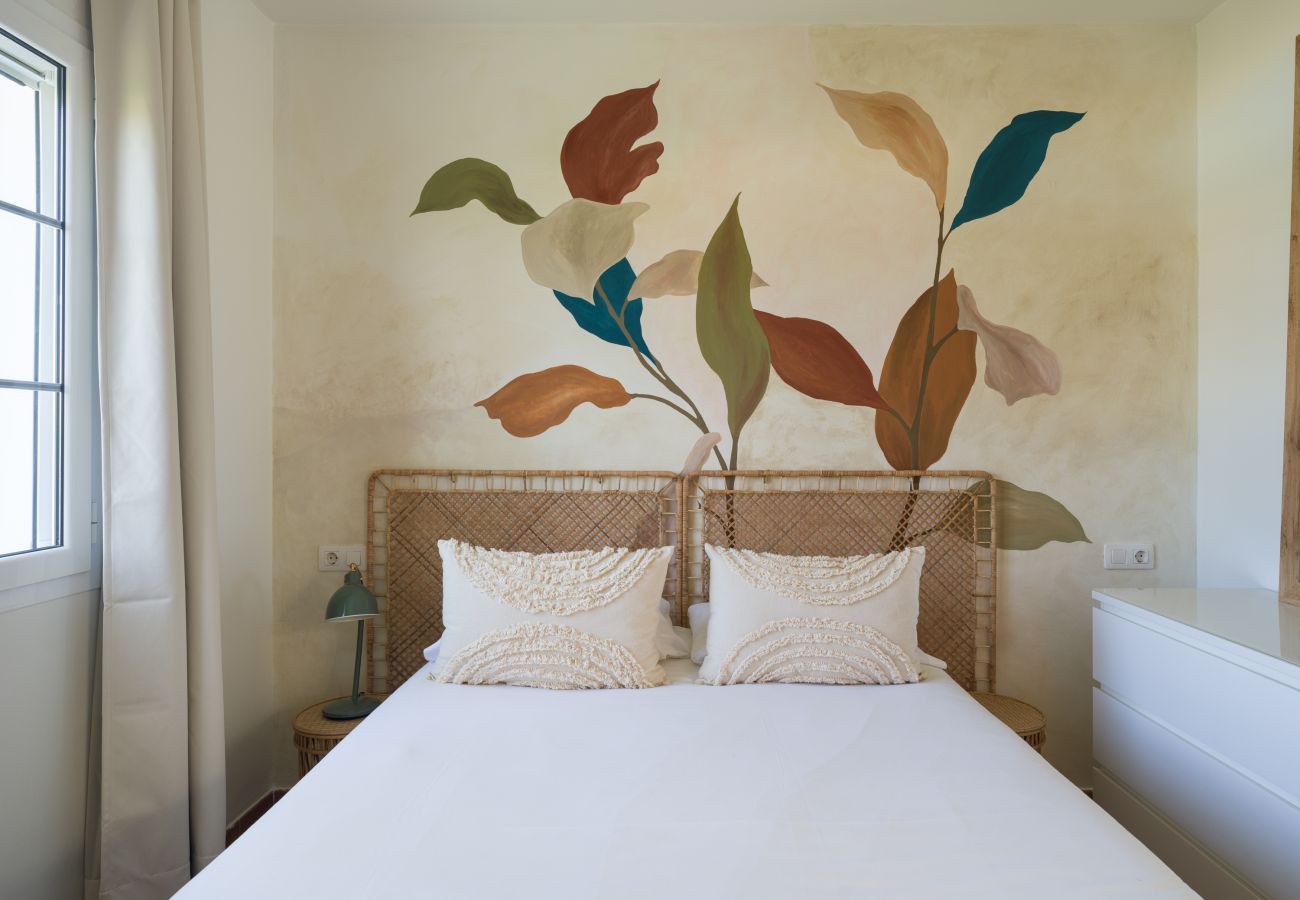 Bungalow in San Bartolomé de Tirajana - Cozy bungalow with large terrace overlooking the pool