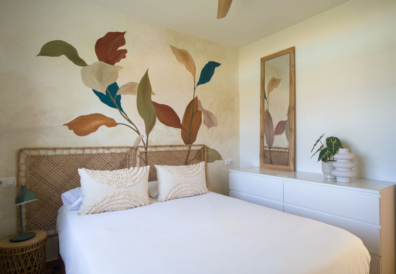 Bungalow in San Bartolomé de Tirajana - Cozy bungalow with large terrace overlooking the pool