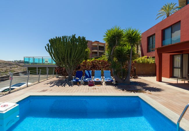 Stadthaus in San Bartolomé de Tirajana - Amazing 2 bedrooms villa with private heated pool, golf course views