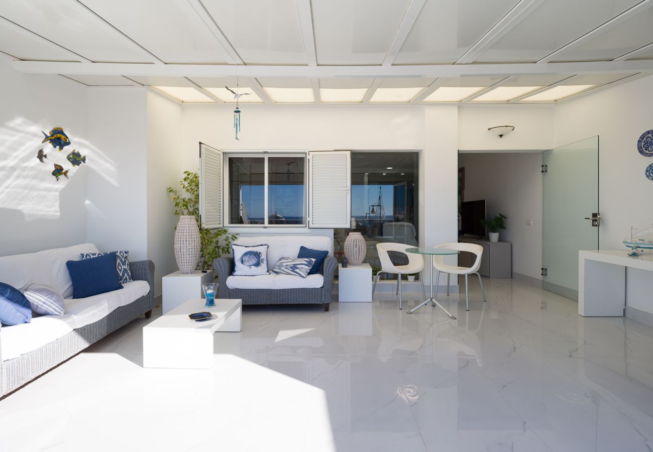 Ferienhaus in Mogán - Oceanfront Paradise – Sleep by the Waves