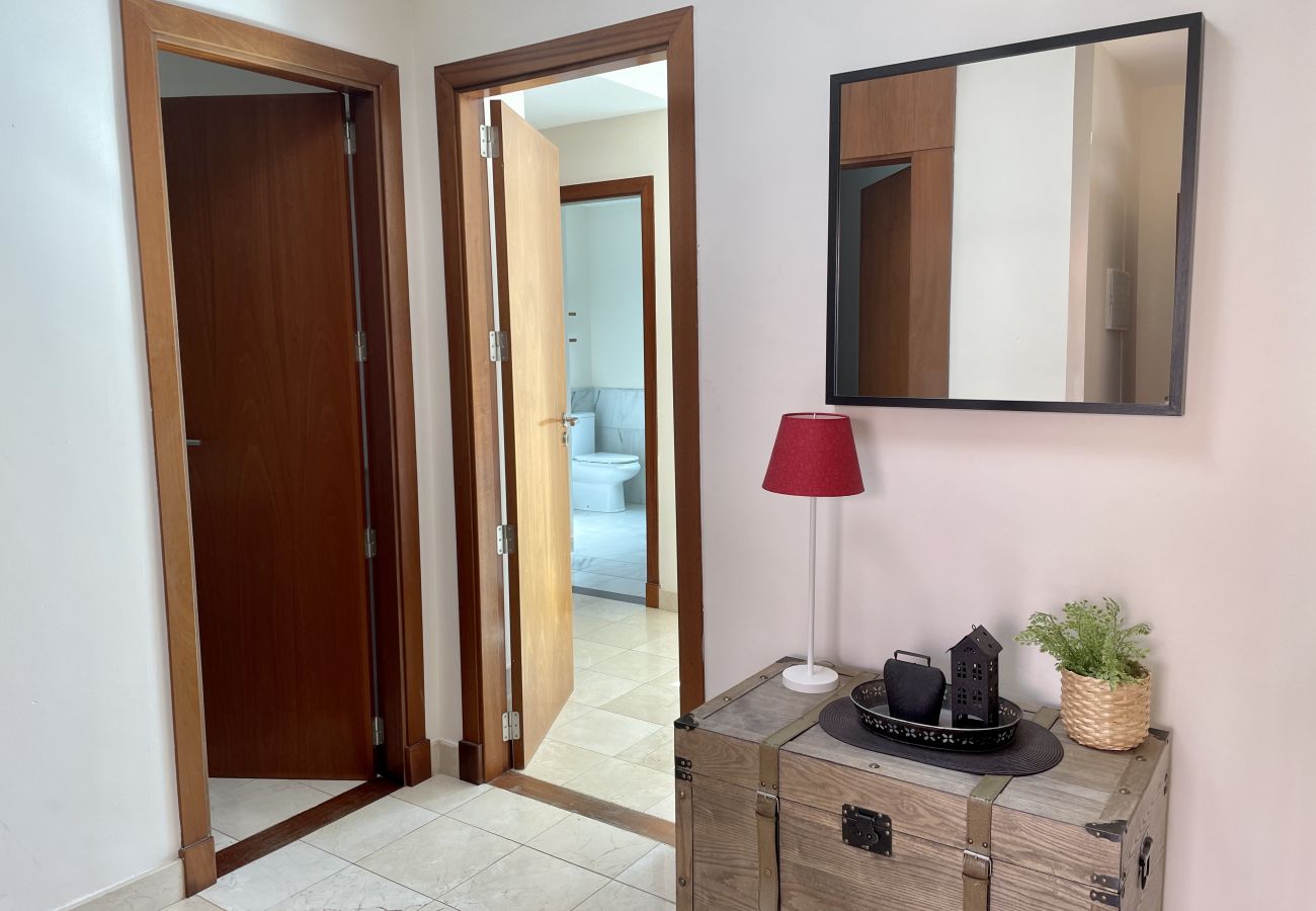 Villa in San Bartolomé de Tirajana - HomeForGuest Villa mit privatem Pool und Blick auf den Golfplatz