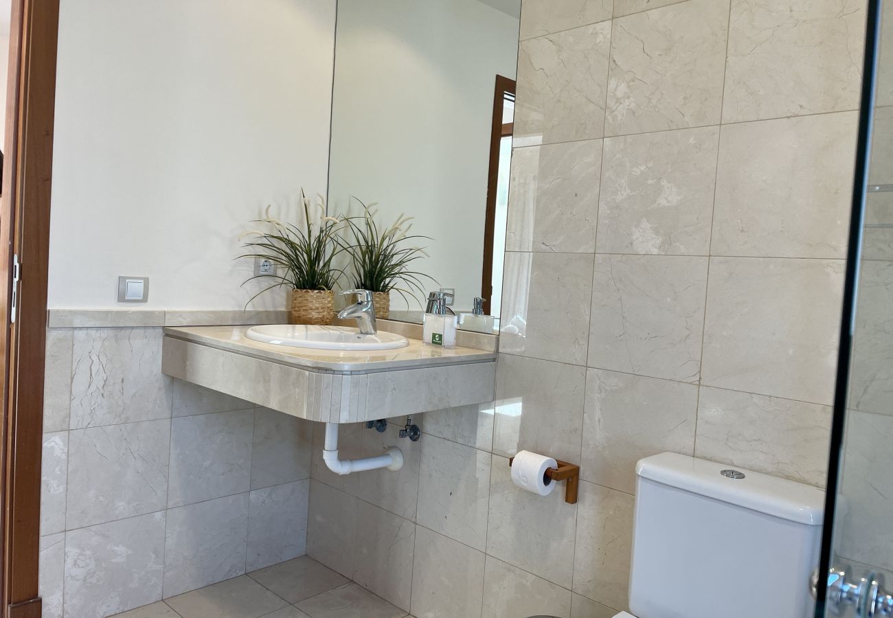 Villa in San Bartolomé de Tirajana - HomeForGuest Villa mit privatem Pool und Blick auf den Golfplatz