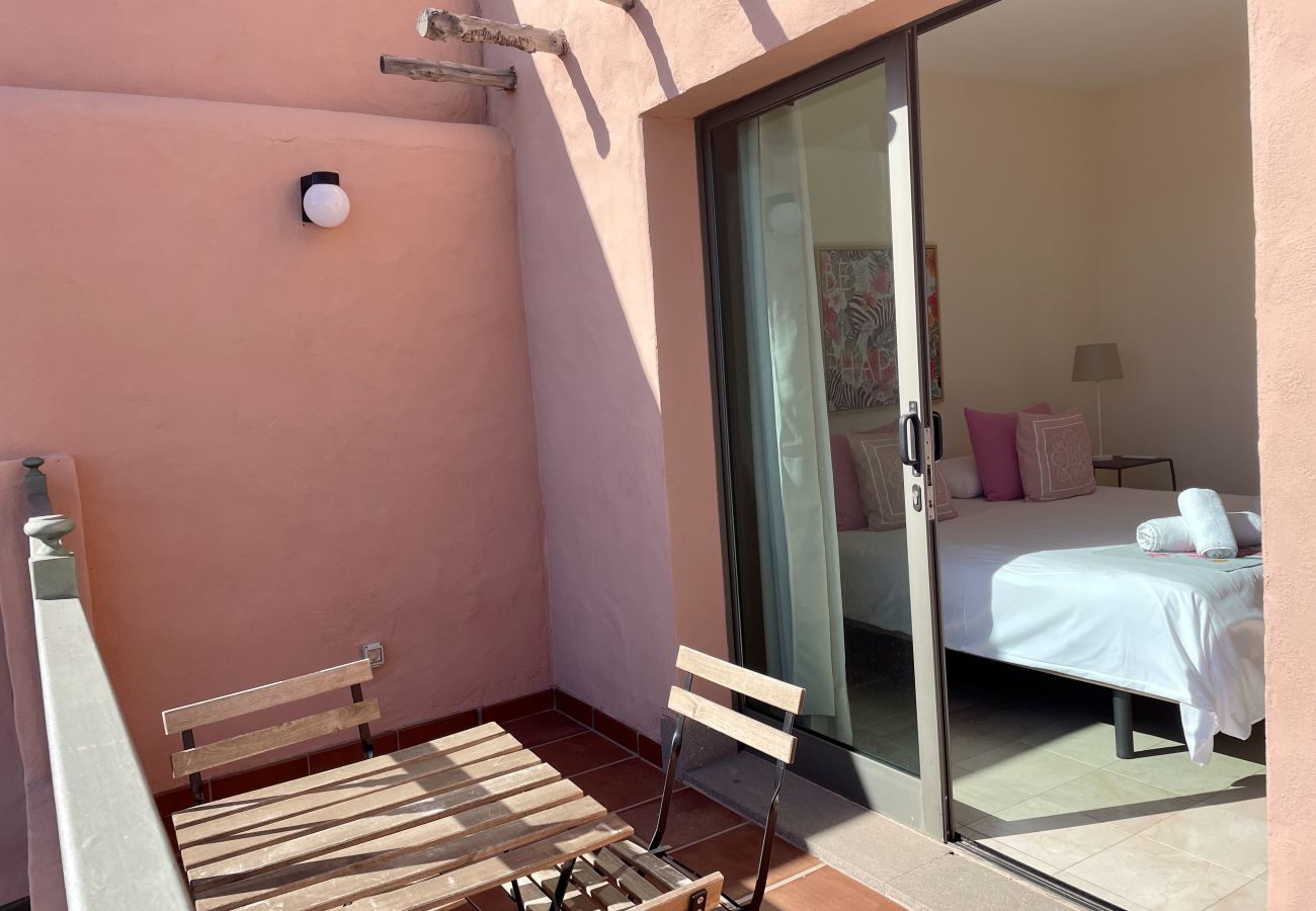 Villa in San Bartolomé de Tirajana - HomeForGuest Villa mit privatem Pool und Blick auf den Golfplatz