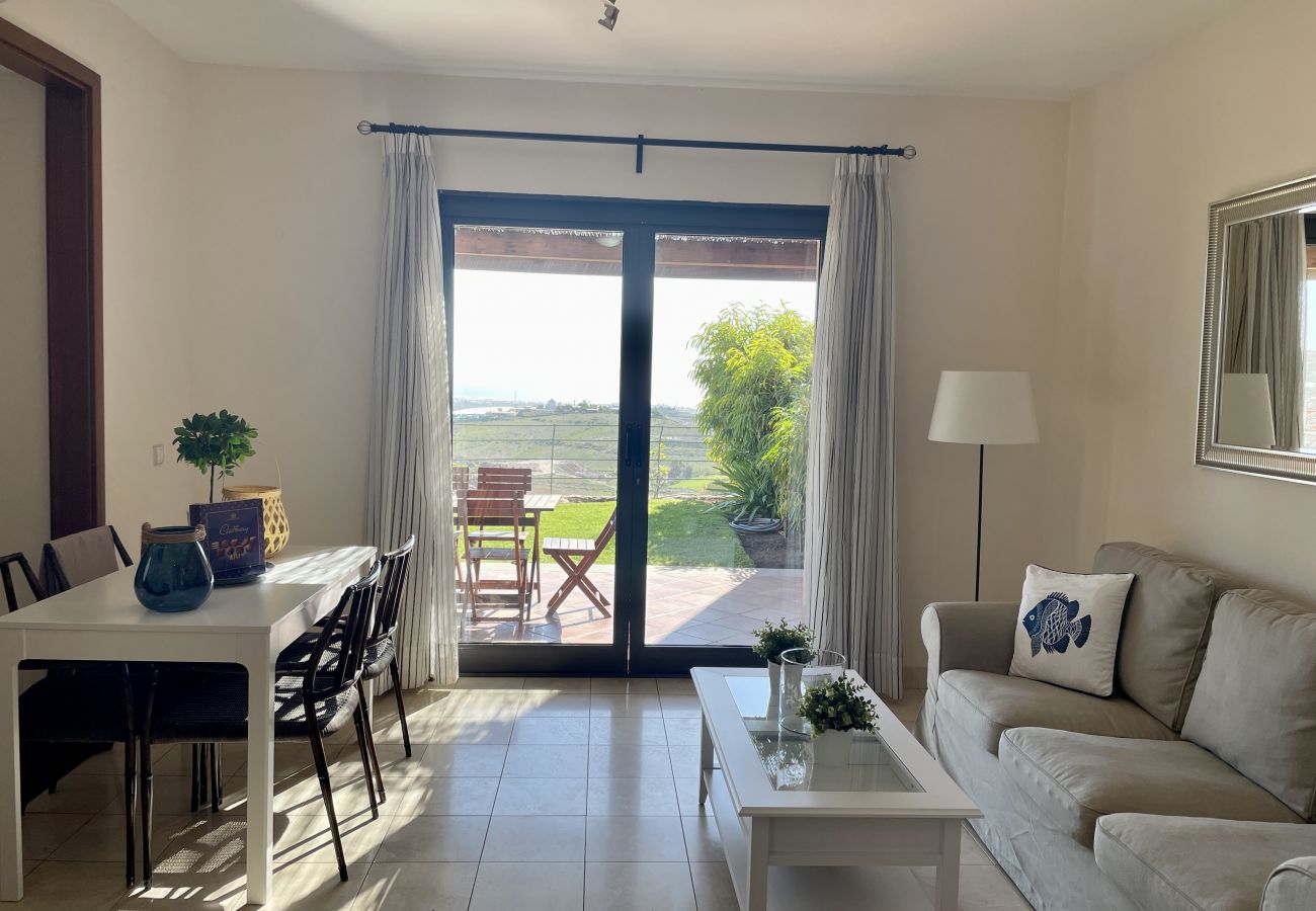 Villa in San Bartolomé de Tirajana - HomeForGuest Villa mit privatem Pool und Blick auf den Golfplatz