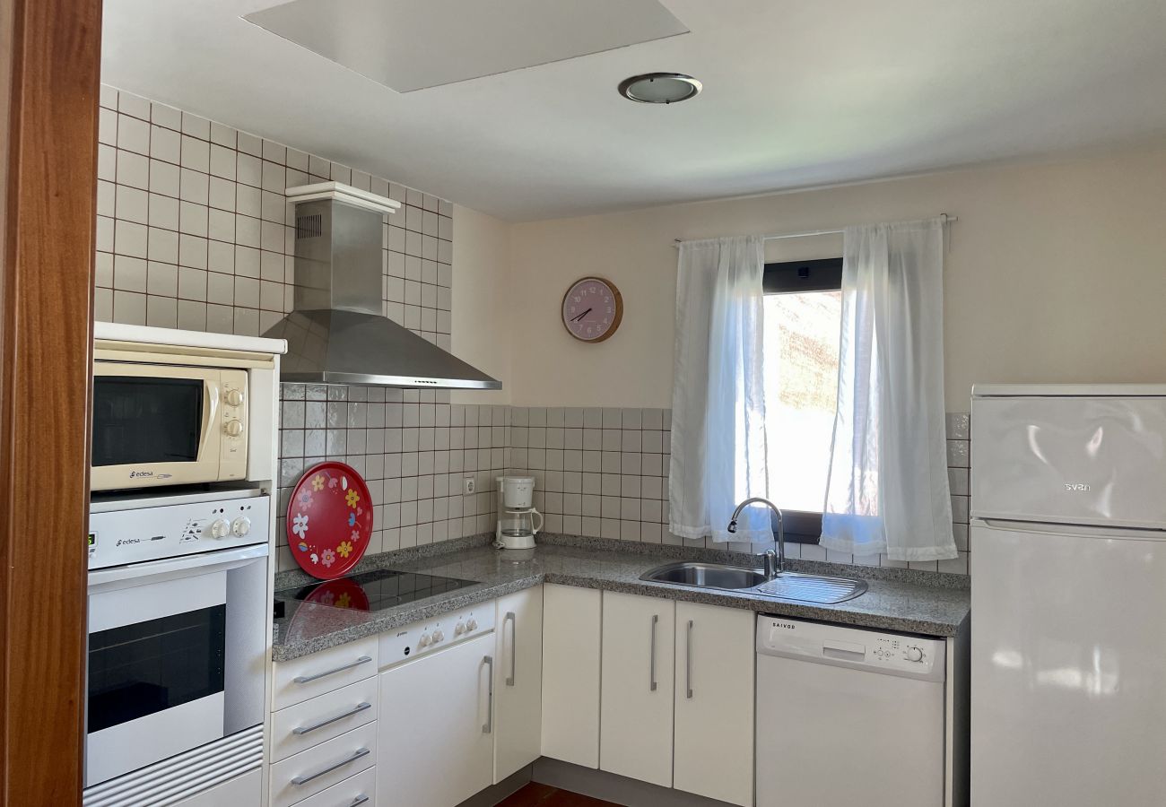Villa in San Bartolomé de Tirajana - HomeForGuest Villa mit privatem Pool und Blick auf den Golfplatz