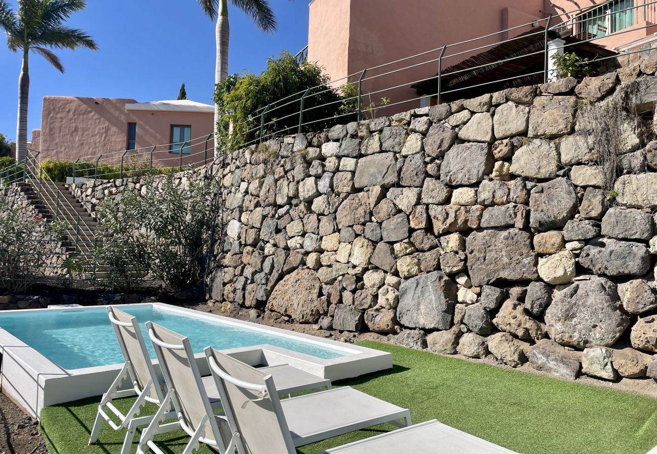 Villa in San Bartolomé de Tirajana - HomeForGuest Villa mit privatem Pool und Blick auf den Golfplatz