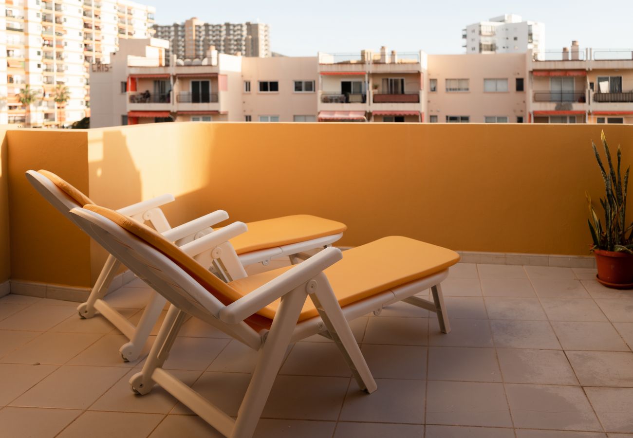 Ferienwohnung in Los Cristianos - HomeForGuest  Penthouse Martina mit Terrasse in Los Cristianos