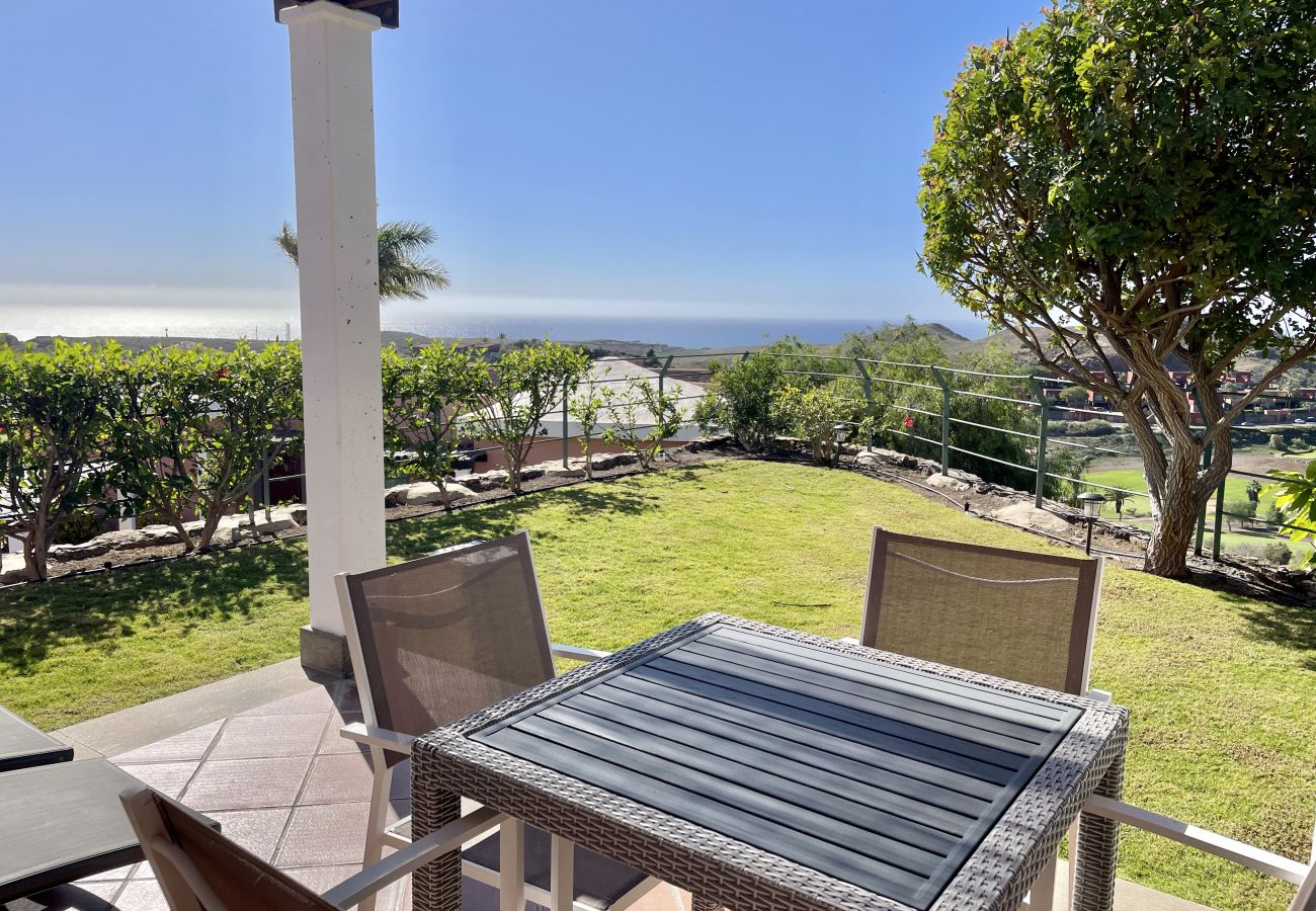 Villa in San Bartolomé de Tirajana - HomeForGuest Villa in Salobre Golf mit spektakulärem Blick auf das Meer und die Berge