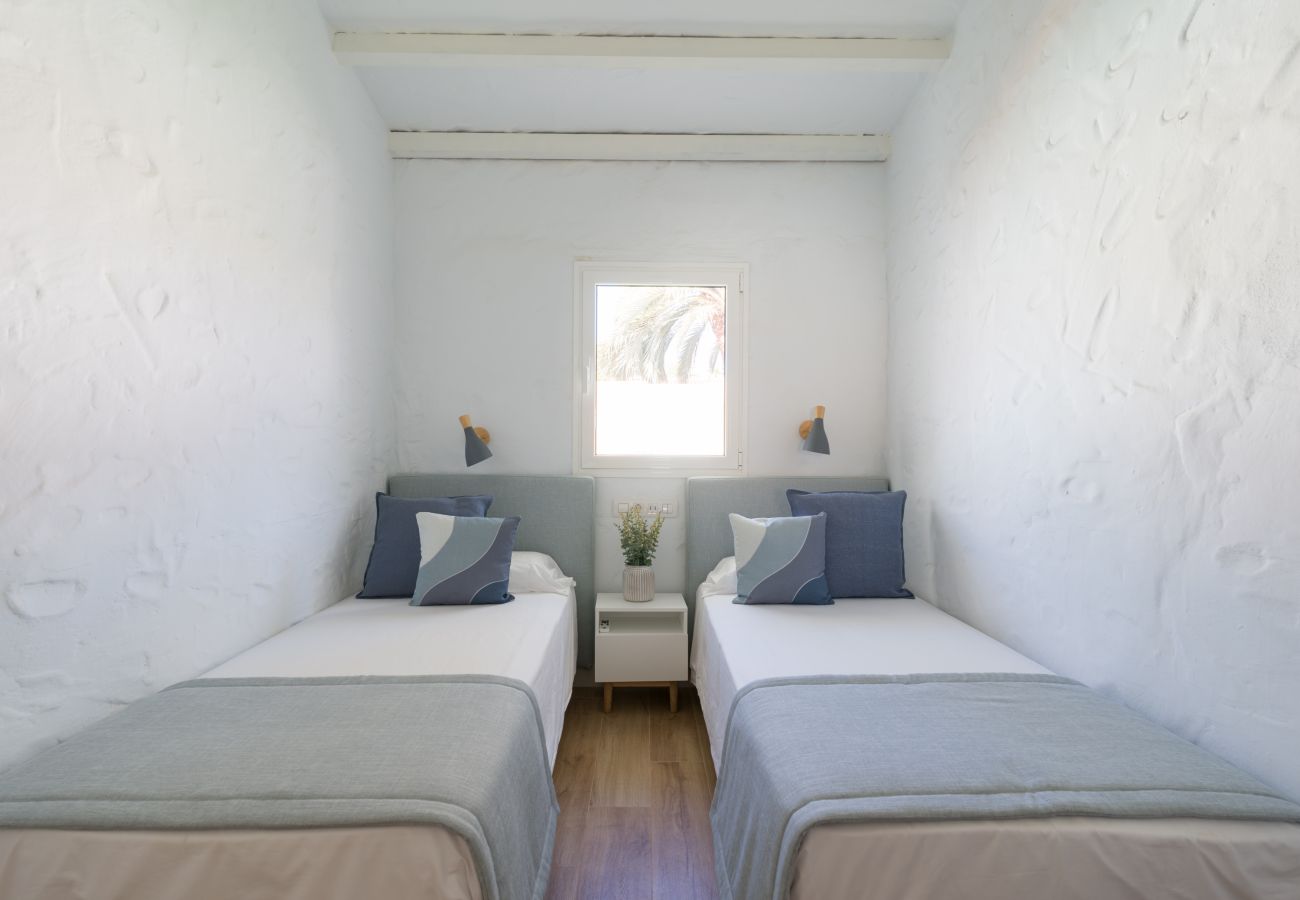 Bungalow in San Bartolomé de Tirajana - Private pool - Playa del Inglés Center