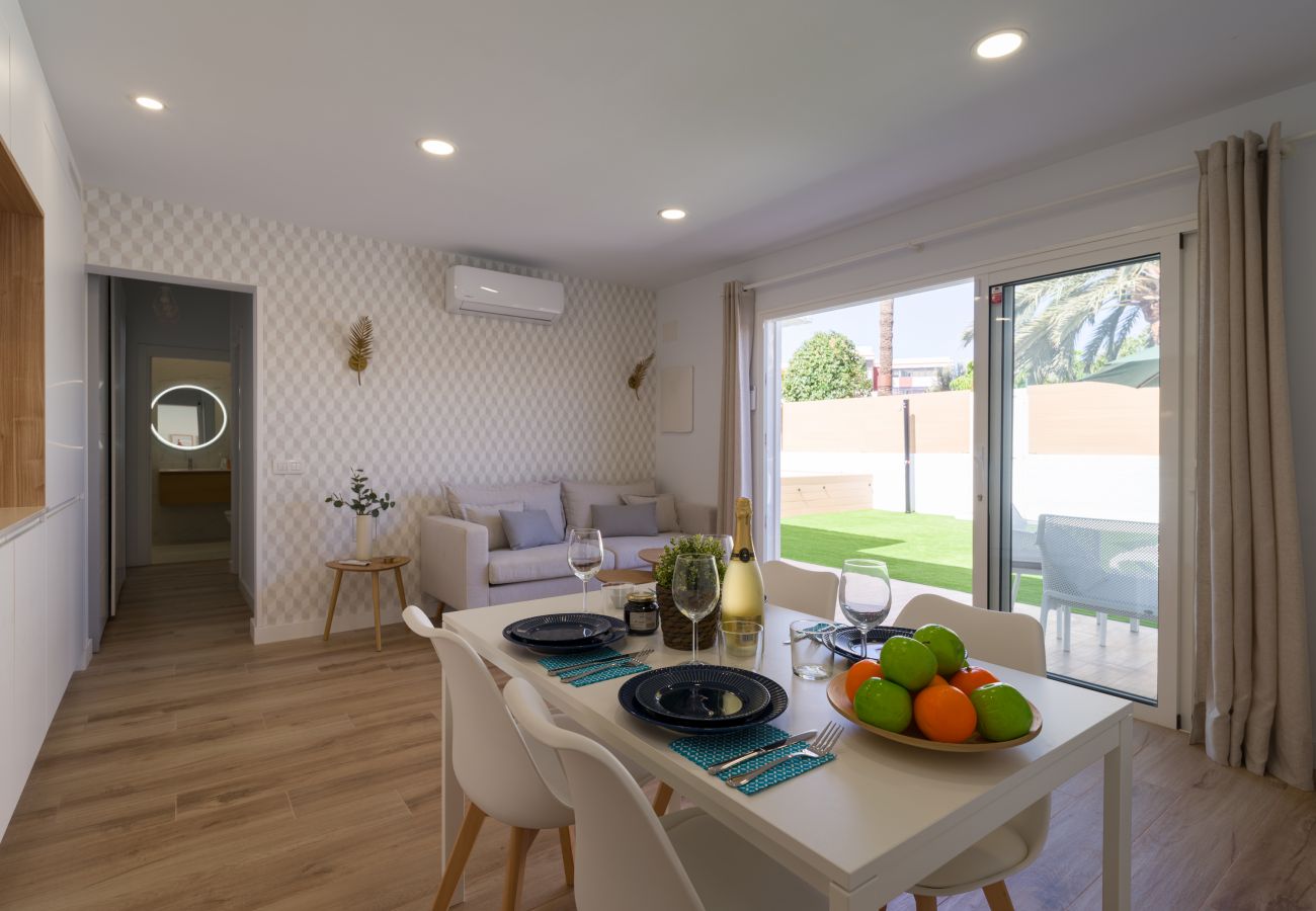 Bungalow in San Bartolomé de Tirajana - Private pool - Playa del Inglés Center
