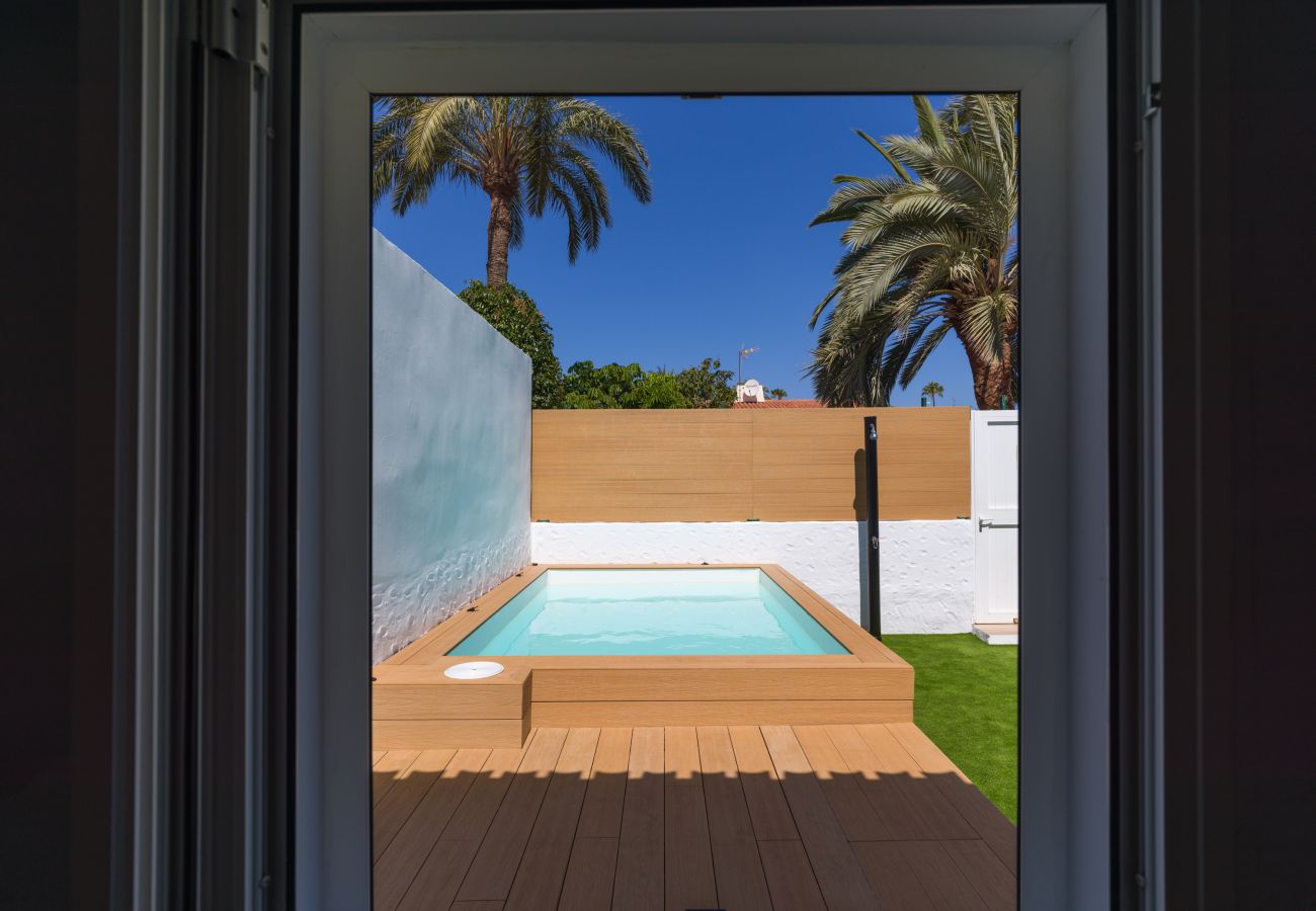 Bungalow in San Bartolomé de Tirajana - Private pool - Playa del Inglés Center