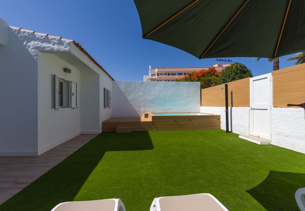 Bungalow in San Bartolomé de Tirajana - Private pool - Playa del Inglés Center
