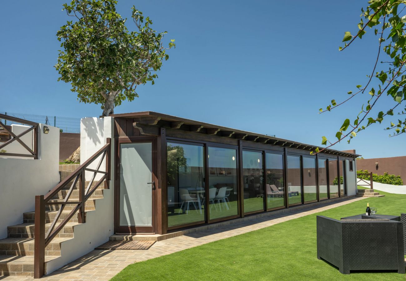 Studio in Tenerife - modern loft recently renovated in Santa Cruz de Tenerife 02