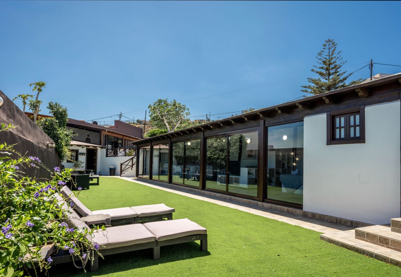 Studio in Tenerife - modern loft recently renovated in Santa Cruz de Tenerife 02