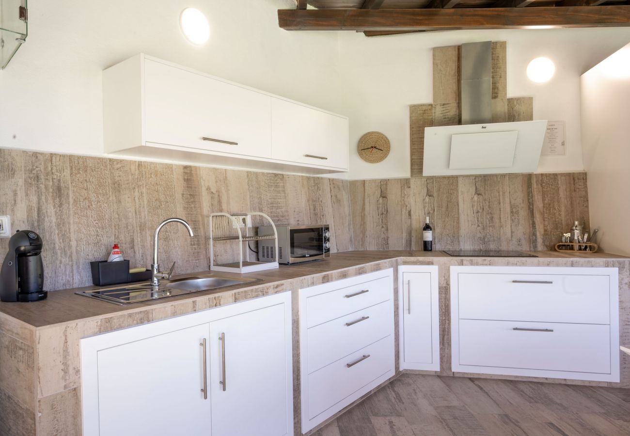 Studio in Tenerife - modern loft recently renovated in Santa Cruz de Tenerife 02