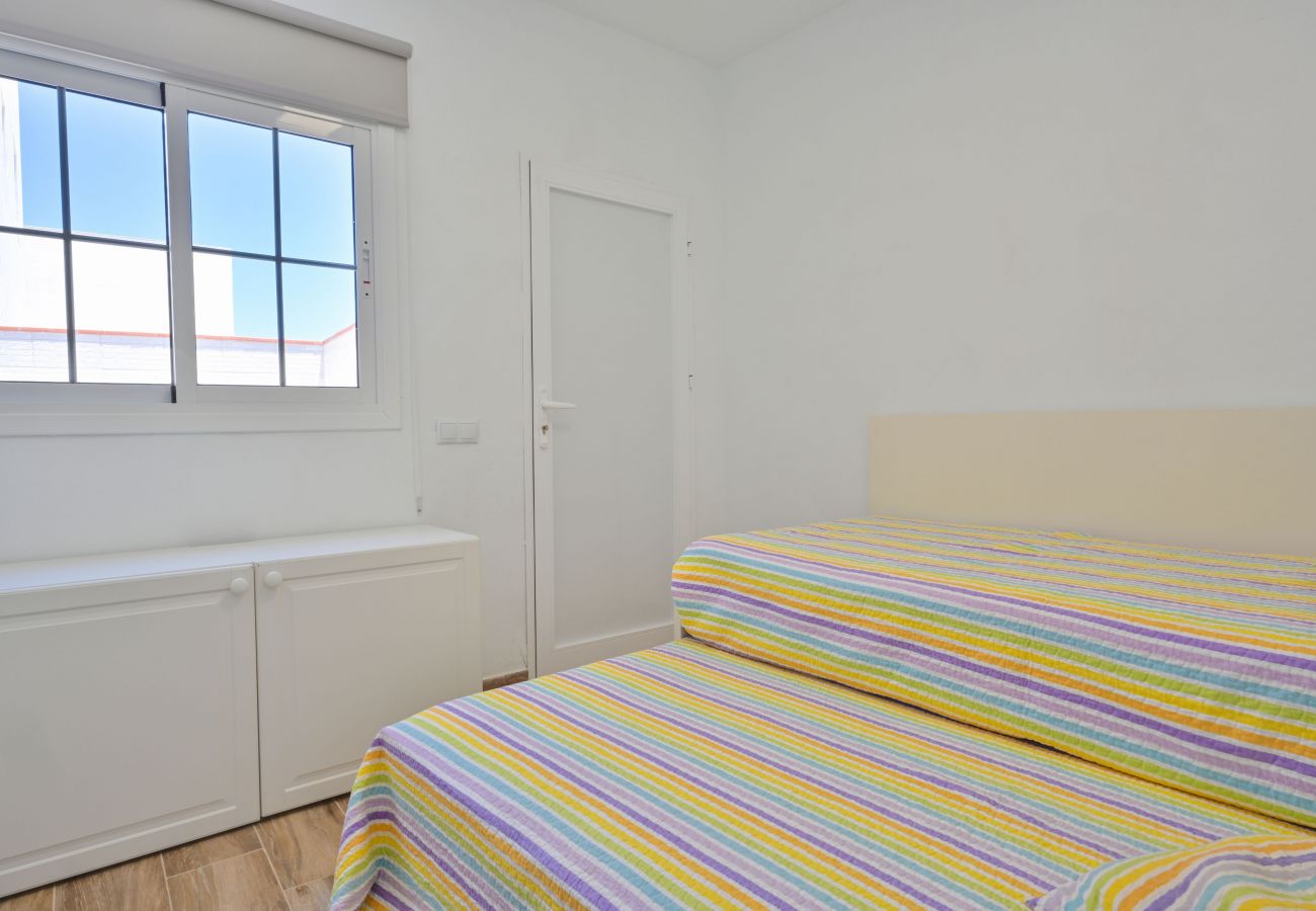 Ferienwohnung in Arico - Bonito apartamento a 100 m de la playa