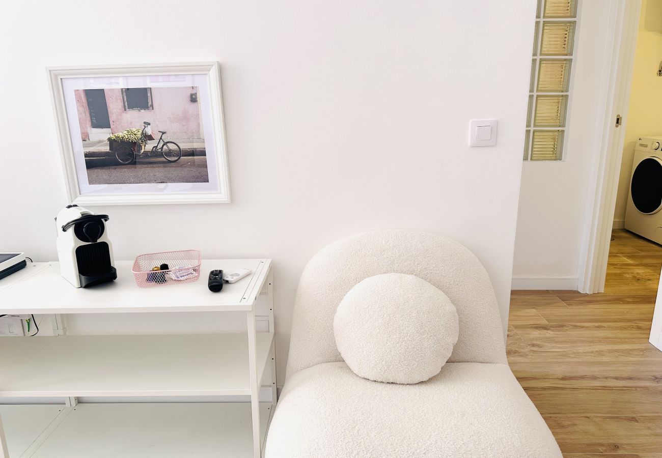 Ferienwohnung in Puerto de la Cruz - Pink Alta apartment with pool