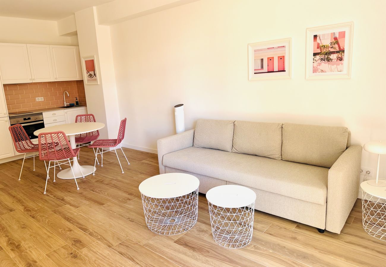 Ferienwohnung in Puerto de la Cruz - Pink Alta apartment with pool
