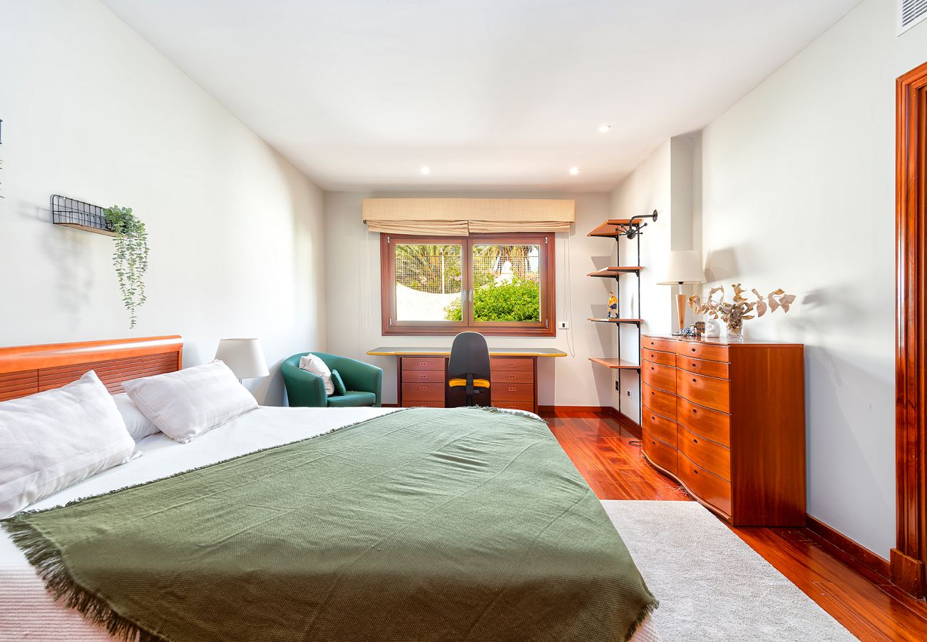 Chalet in San Bartolomé de Tirajana - Magic house with private pool, sauna and games
