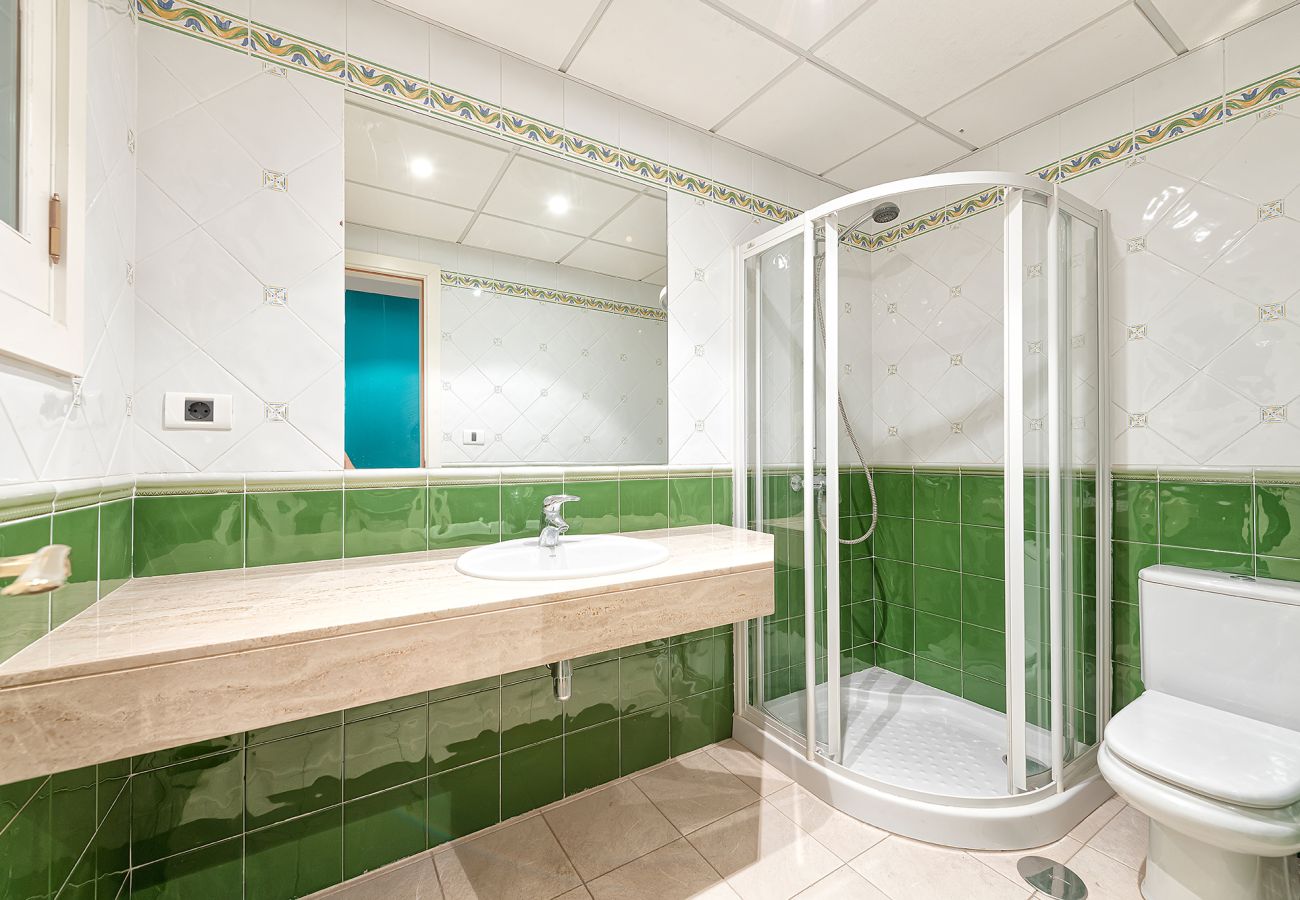 Chalet in San Bartolomé de Tirajana - Magic house with private pool, sauna and games